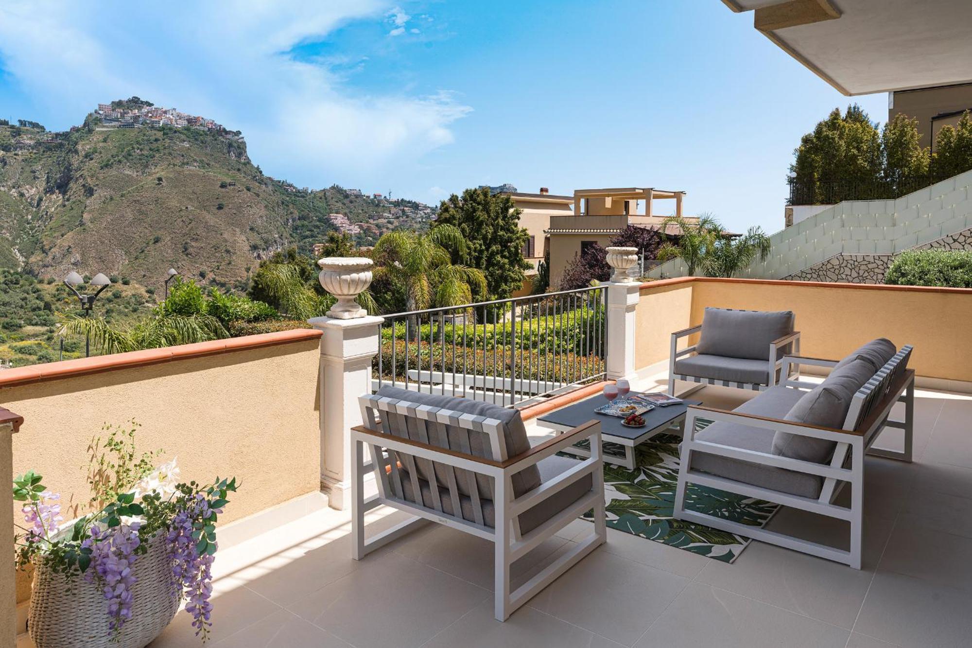 Villa Giutitta تاورمينا المظهر الخارجي الصورة